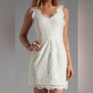 Joie Sleeveless Rori V-neck Mini Dress in White Lace w Scallop Eyelash Hem CL3